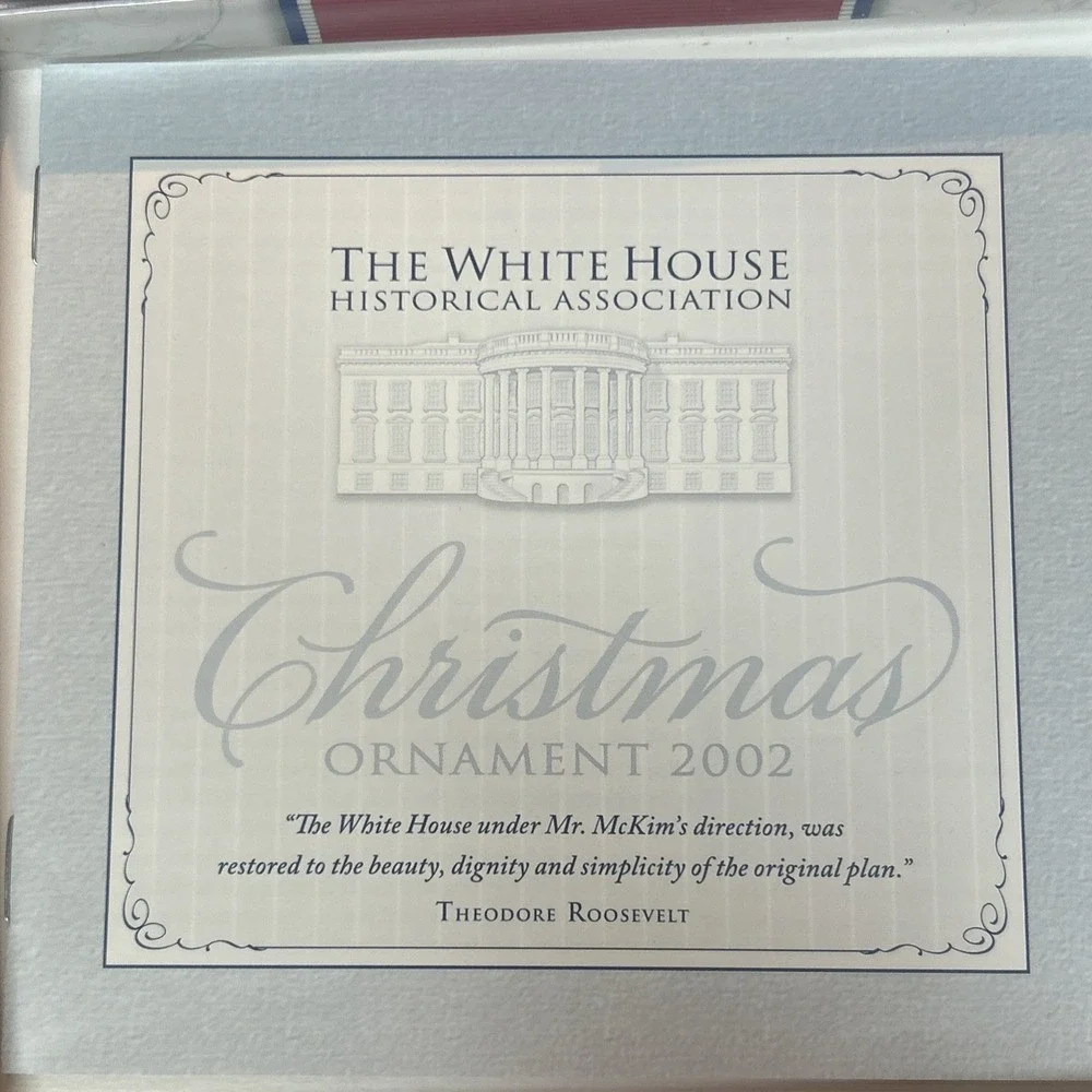 2002 WHITE HOUSE HISTORICAL ASSOCIATION CHRISTMAS ORNAMENT